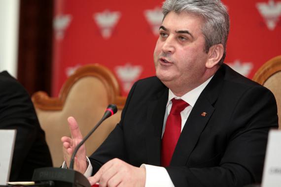 Ministrul Gabriel Oprea a cerut azi prefecţilor să trateze cu responsabilitate maximă fiecare misiune din perioada sărbătorilor Ministrul Gabriel Oprea a cerut azi prefecţilor să trateze cu responsabilitate maximă fiecare misiune din perioada sărbătorilor