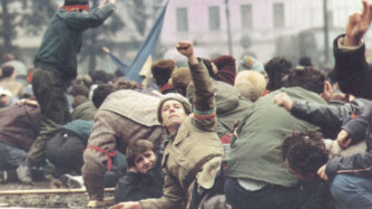 Tîrgumureşenii îşi amintesc momentele de groază din decembrie 1989