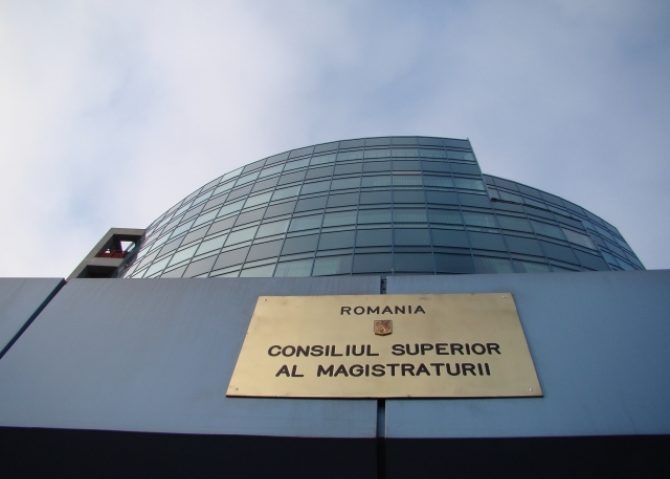 Alegerea noii conduceri a CSM se va face în şedinţa din 6 ianuarie Alegerea noii conduceri a CSM se va face în şedinţa din 6 ianuarie