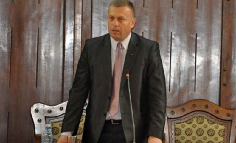 Prefectul de Mureş, Vasile-Liviu Oprea, schimbat din funcţie Prefectul de Mureş, Vasile-Liviu Oprea, schimbat din funcţie
