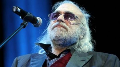 A murit cântăreţul grec Demis Roussos