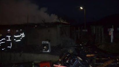 Mamele celor doi copii găsiţi carbonizaţi la Bezid, cercetate pentru ucidere din culpă