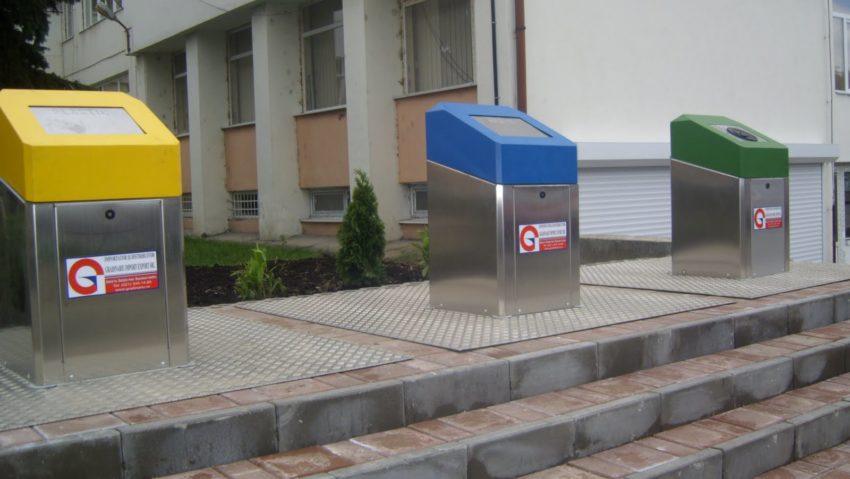 Primăria Tîrgu-Mureş va monta containere subterane, pentru a evita scotocirea şi aruncarea gunoaielor Primăria Tîrgu-Mureş va monta containere subterane, pentru a evita scotocirea şi aruncarea gunoaielor