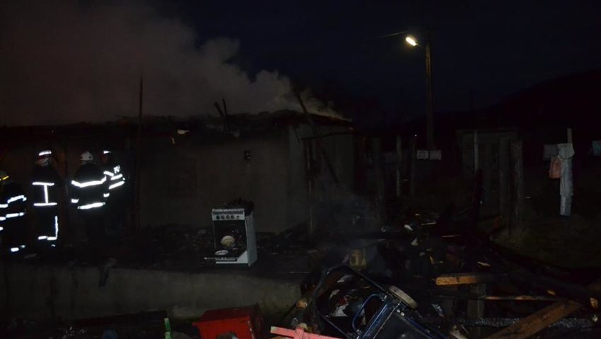 Procurorii mureșeni continuă urmărirea penală în cazul celor doi copii decedați în incendiu Procurorii mureșeni continuă urmărirea penală în cazul celor doi copii decedați în incendiu