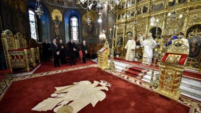 Preşedintele României a luat parte la liturghia de Trei Ierarhi
