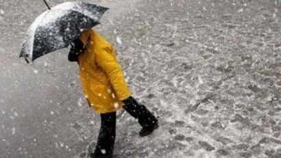 Informare meteo de precipitaţii şi intensificări ale vântului în întreaga ţară