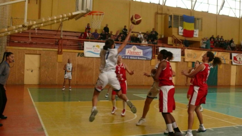 Olimpia Braşov câştigă restanţa cu CSM Satu Mare