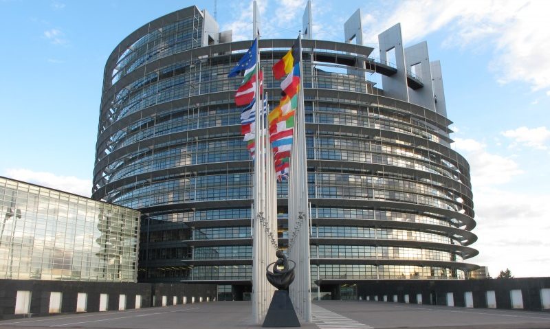O organizaţie din Ungaria a trimis o petiţie Parlamentului European în legătură cu retrocedările imobilelor bisericeşti maghiare din România O organizaţie din Ungaria a trimis o petiţie Parlamentului European în legătură cu retrocedările imobilelor bisericeşti maghiare din România