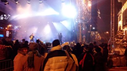 Revelion la Tg.-Mureș – 2.000 de oameni au petrecut pe ritmurile de dans ale binecunoscutei trupe pop No Mercy