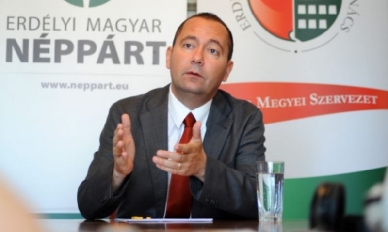 Szilagyi Zsolt este noul preşedinte al Partidului Popular Maghiar din Transilvania Szilagyi Zsolt este noul preşedinte al Partidului Popular Maghiar din Transilvania