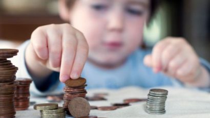 Guvernul a amânat luarea unei decizii în ceea ce priveşte eliminarea taxelor în cazul alocaţiilor neridicate