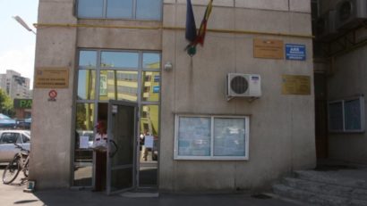 Cozi la Casa Judeţeană de Asigurări de Sănătate Braşov