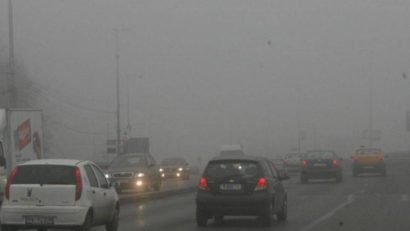 Vremea este apropiatã de normalul termic al perioadei, dar se semnalează ceață