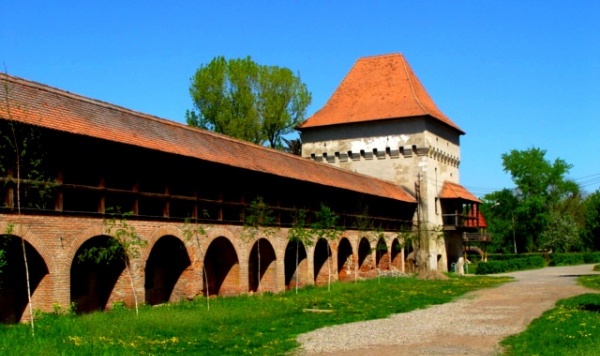 Cetatea Medievală din Târgu Mureş ar trebui promovată mult mai intens Cetatea Medievală din Târgu Mureş ar trebui promovată mult mai intens