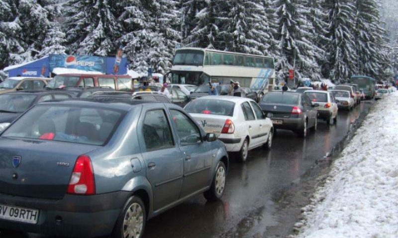 Se circulă bară la bară pe DN1 – Bucureşti – Braşov Se circulă bară la bară pe DN1 – Bucureşti – Braşov