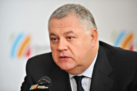 Ovidiu Miculescu (SRR) a semnat în cartea de condoleanțe deschisă la Ambasada Franței Ovidiu Miculescu (SRR) a semnat în cartea de condoleanțe deschisă la Ambasada Franței
