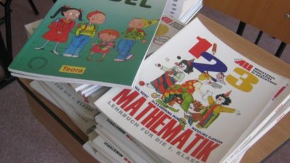 Și în Harghita întârzie manualele școlare în limbile minorităților naționale