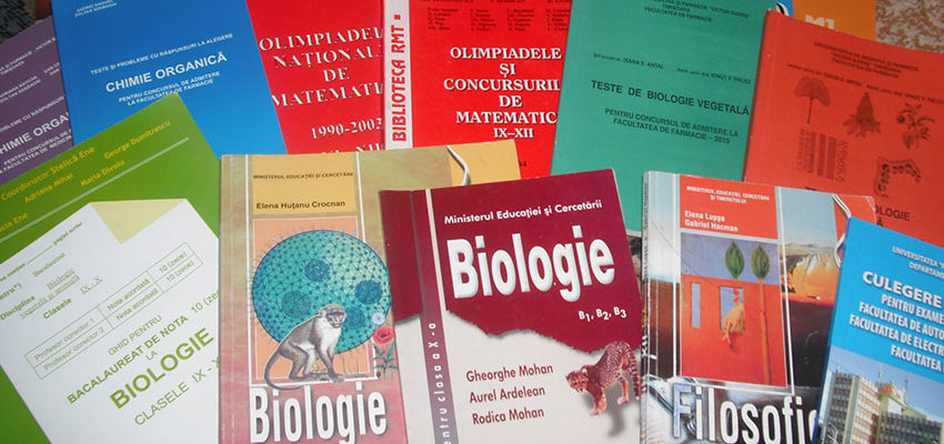 Ministrul Educaţiei spune că e necesară o lege a manualelor şcolare Ministrul Educaţiei spune că e necesară o lege a manualelor şcolare