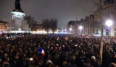 De la această ora (16,00 ora României) începe un marș uriaș în capitala Franței