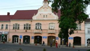 Primăria Reghin anulează evenimentele finanţate din bugetul local şi participările la festivaluri