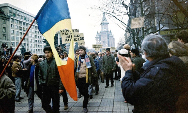 Indemnizaţii pentru revoluţionari, începând cu această lună Indemnizaţii pentru revoluţionari, începând cu această lună