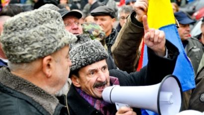 Proteste ale revoluţionarilor în capitală
