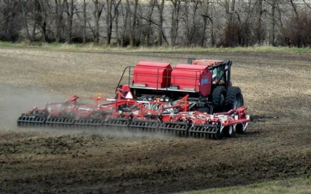 Peste 30.000 de hectare de teren însămânţate în toamna anului 2014 în judeţul Mureş Peste 30.000 de hectare de teren însămânţate în toamna anului 2014 în judeţul Mureş