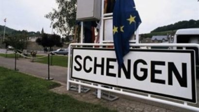 Spania va pleda pentru modificarea tratatului Schengen în sensul permiterii controalelor la frontierele UE