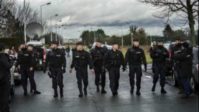Noi alerte teroriste în Franţa