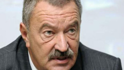 3 arestaţi în dosarul Romarm