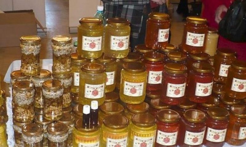 „Târgul mierii” la Câmpina „Târgul mierii” la Câmpina