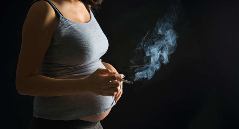 Eşti viitoare mămică şi vrei să vezi ce impact are fumatul asupra sarcinii ? Eşti viitoare mămică şi vrei să vezi ce impact are fumatul asupra sarcinii ?