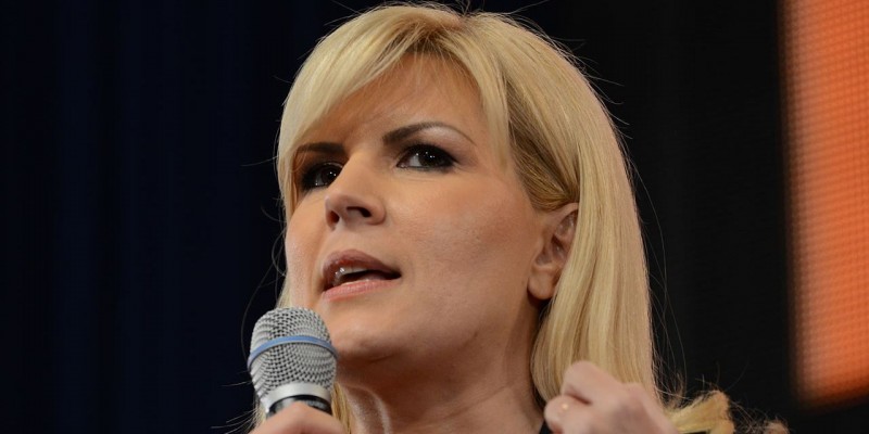 Elena Udrea s-a prezentat la DNA Elena Udrea s-a prezentat la DNA