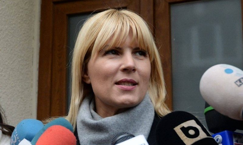 Deputatul Elena Udrea a afirmat, azi, la ieşirea de la DNA, că nu va merge în cursul zilei în Parlament Deputatul Elena Udrea a afirmat, azi, la ieşirea de la DNA, că nu va merge în cursul zilei în Parlament