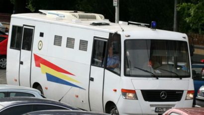 O maşină a Penitenciarului din Tîrgu-Mureș a fost implicată astăzi într-un eveniment rutier