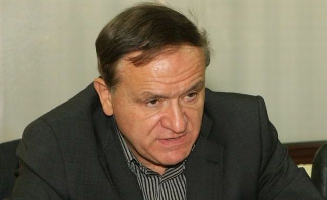 Președintele suspendat al Consiliului Județean Brașov, Aristotel Căncescu, scapă de arestul preventiv Președintele suspendat al Consiliului Județean Brașov, Aristotel Căncescu, scapă de arestul preventiv