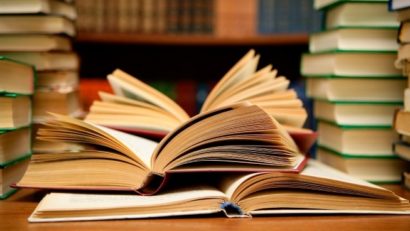 Două edituri din România contestă proiectul de lege referitor la timbrul cultural