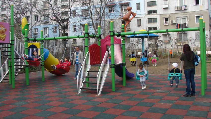 Parc de joacă pentru copii de peste 350 de mii de euro Parc de joacă pentru copii de peste 350 de mii de euro