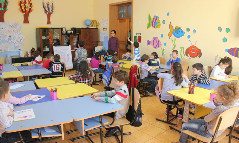 Copiii care sunt înscrişi în clasa pregătitoare înainte de împlinirea vârstei minime vor fi supuşi unei evaluări Copiii care sunt înscrişi în clasa pregătitoare înainte de împlinirea vârstei minime vor fi supuşi unei evaluări