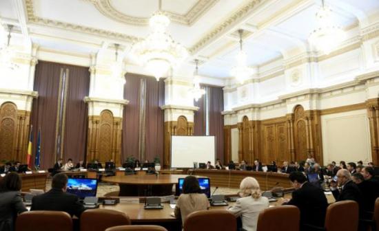 Comisia Juridică a Camerei Deputaților a dat aviz negativ solicitării de începere a urmăririi penale a premierului Victor Ponta Comisia Juridică a Camerei Deputaților a dat aviz negativ solicitării de începere a urmăririi penale a premierului Victor Ponta