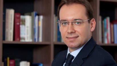 Senatorul Tudor Chiuariu a fost înlocuit din calitatea de membru în Comisia juridică