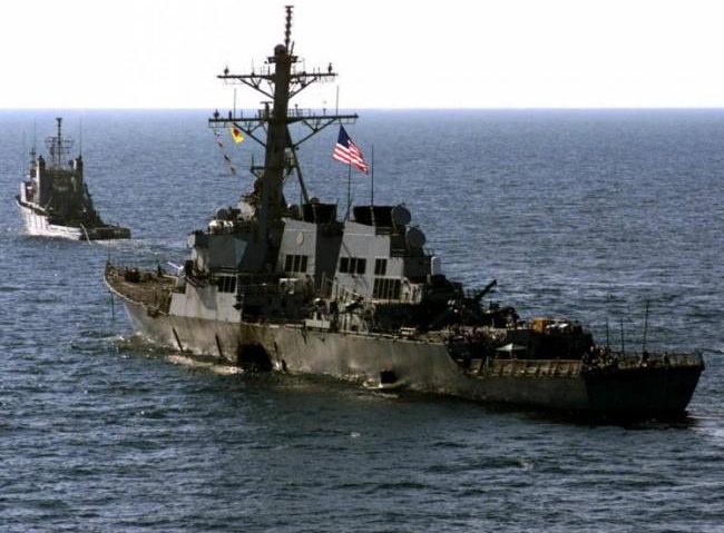 Distrugătorul american USS Cole soseşte în Marea Neagră Distrugătorul american USS Cole soseşte în Marea Neagră