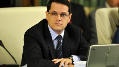Eduard Hellvig a fost votat pentru şefia SRI