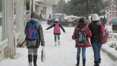 Elevii se întorc de astăzi la şcoală, după vacanţa dintre semestre care a durat o săptămână