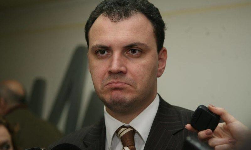 Sebastian Ghiţă, adus cu mandat la DNA Ploieşti Sebastian Ghiţă, adus cu mandat la DNA Ploieşti