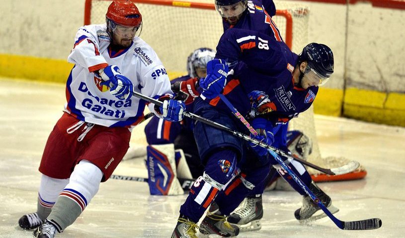 Se reia Campionatul Naţional de hochei pe gheaţă Se reia Campionatul Naţional de hochei pe gheaţă