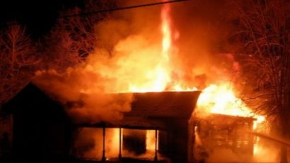Incendiu soldat cu deces, astăzi la Săcalu de Pădure, în judeţul Mureş