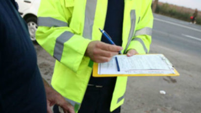 Mureşean cercetat pentru tentativă de mituire a unui polițist