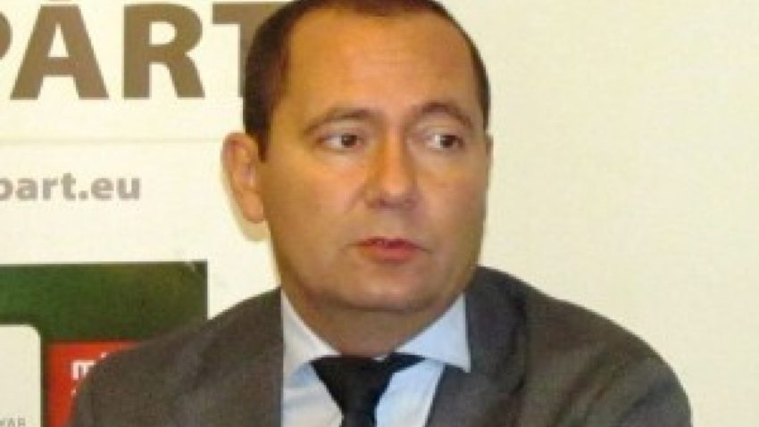 Szilagyi Zsolt este noul preşedinte al Partidului Popular Maghiar din Transilvania Szilagyi Zsolt este noul preşedinte al Partidului Popular Maghiar din Transilvania