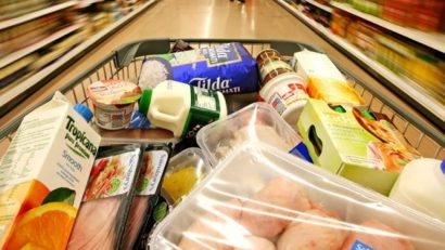 Noile reglementări europene obligă producătorii să treacă mai multe informații pe etichetele produselor alimentare